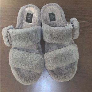 Uggs slippers